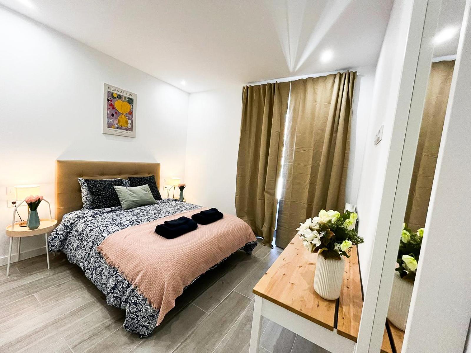 Centric Rooms In Мадрид Экстерьер фото