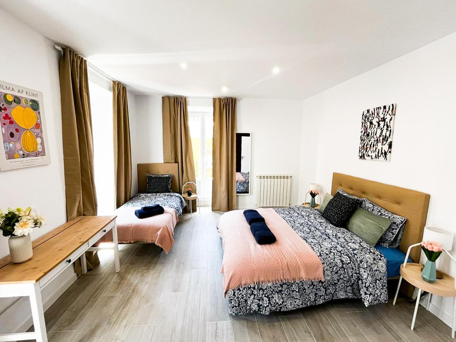 Centric Rooms In Мадрид Экстерьер фото