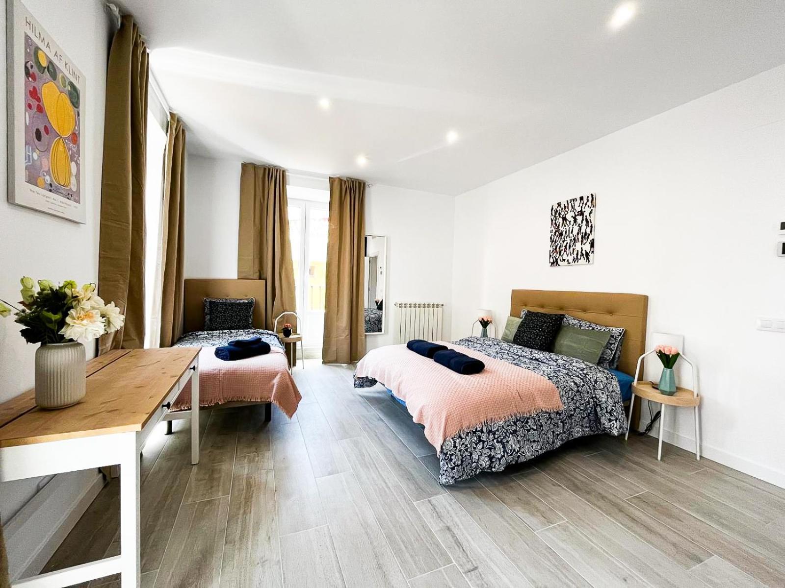 Centric Rooms In Мадрид Экстерьер фото